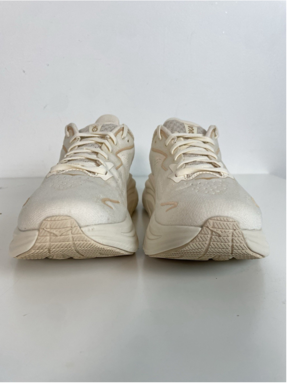 Hoka Clifton 10 Women's Size 7B Vanilla Birch Running Shoes Sneakers - Picture 3 of 9